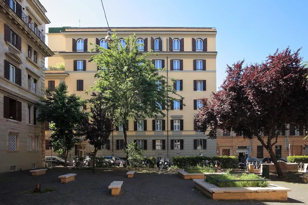 Trianon Borgo Pio Aparthotel Rome Hotel