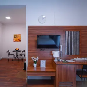 تحقق من التوفر